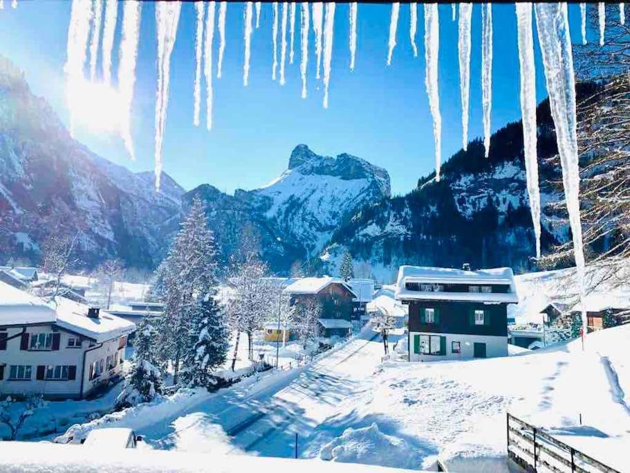 Cozy Apartment In Vintage House In Kandersteg Dış mekan fotoğraf